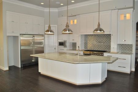 433 NEWPORT- KITCHEN_result.jpg